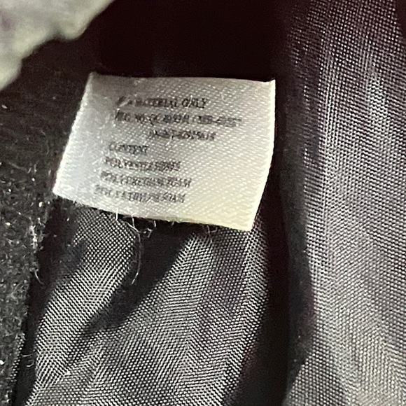 Brekka large men’s 9-10 women’s 11-12 Quilted Slippers - Picture 5 of 16